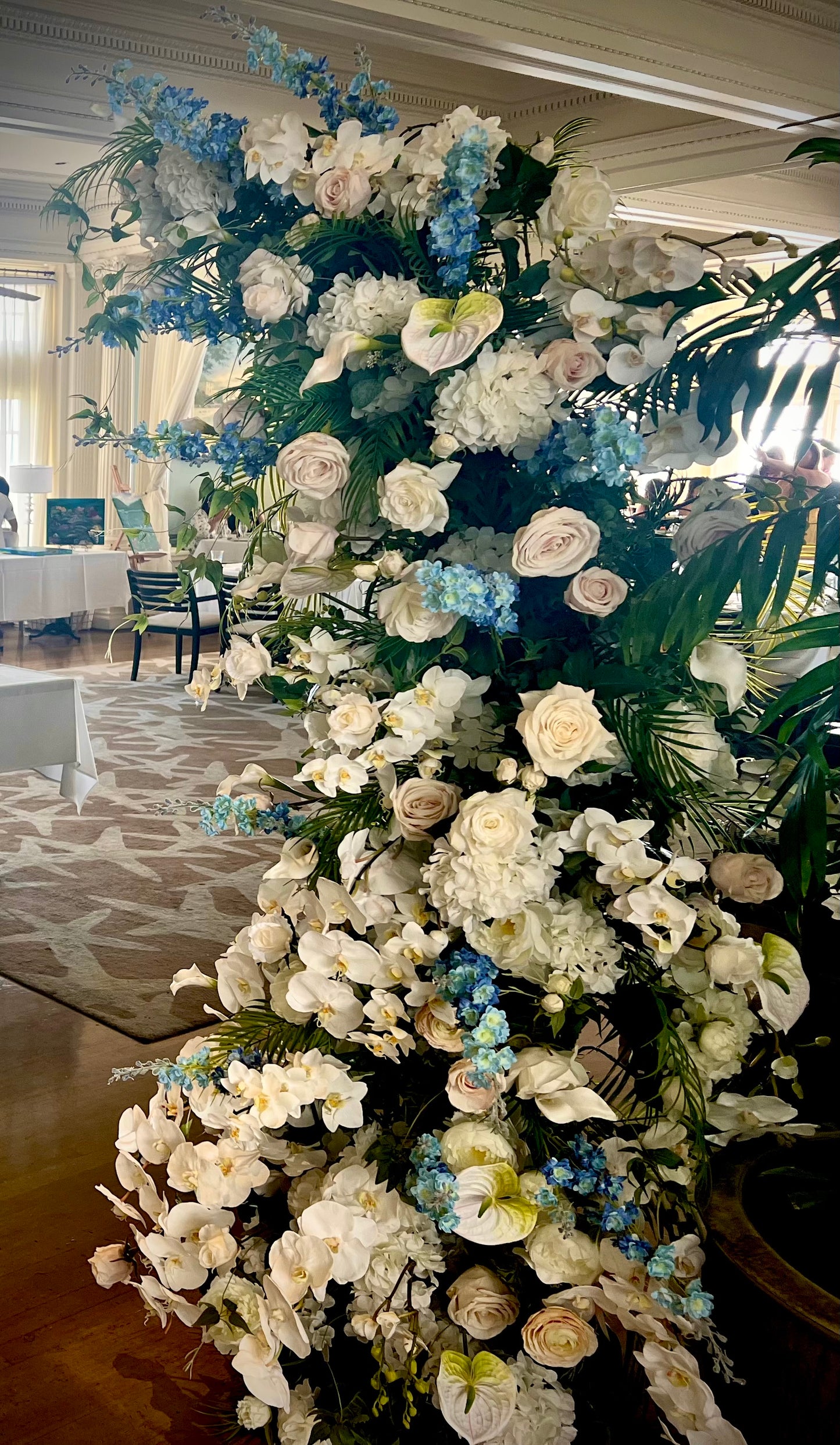 Bella Floral Pillars