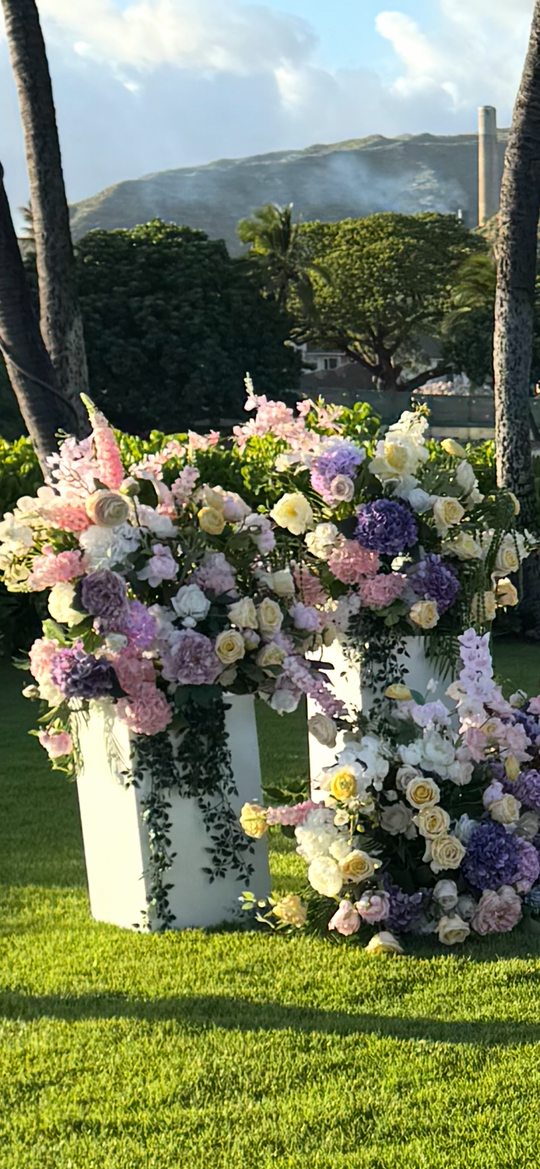The Mālie Garden Ground Arch