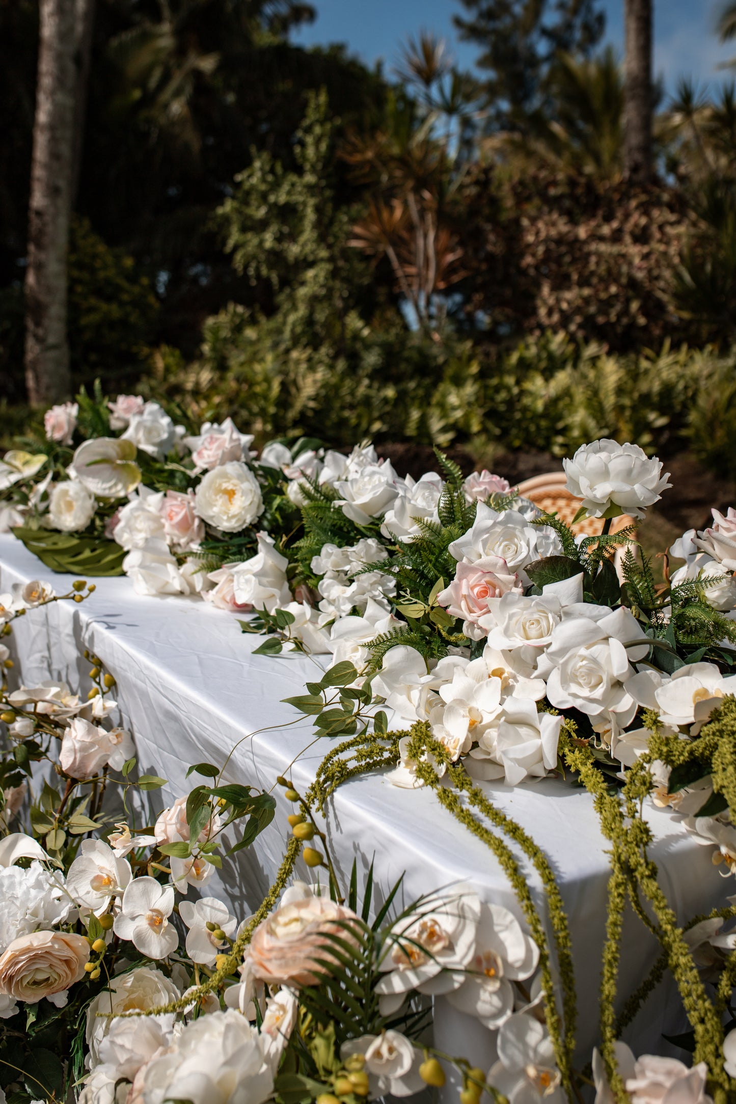 Soana Floral Pillars