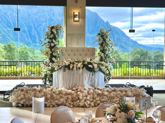 Soana Floral Pillars