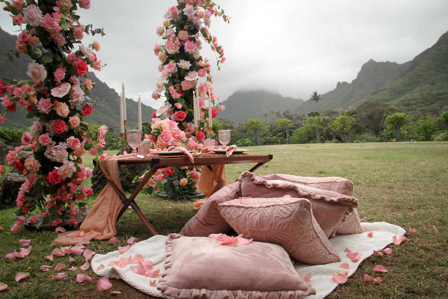 Lily Floral Pillars