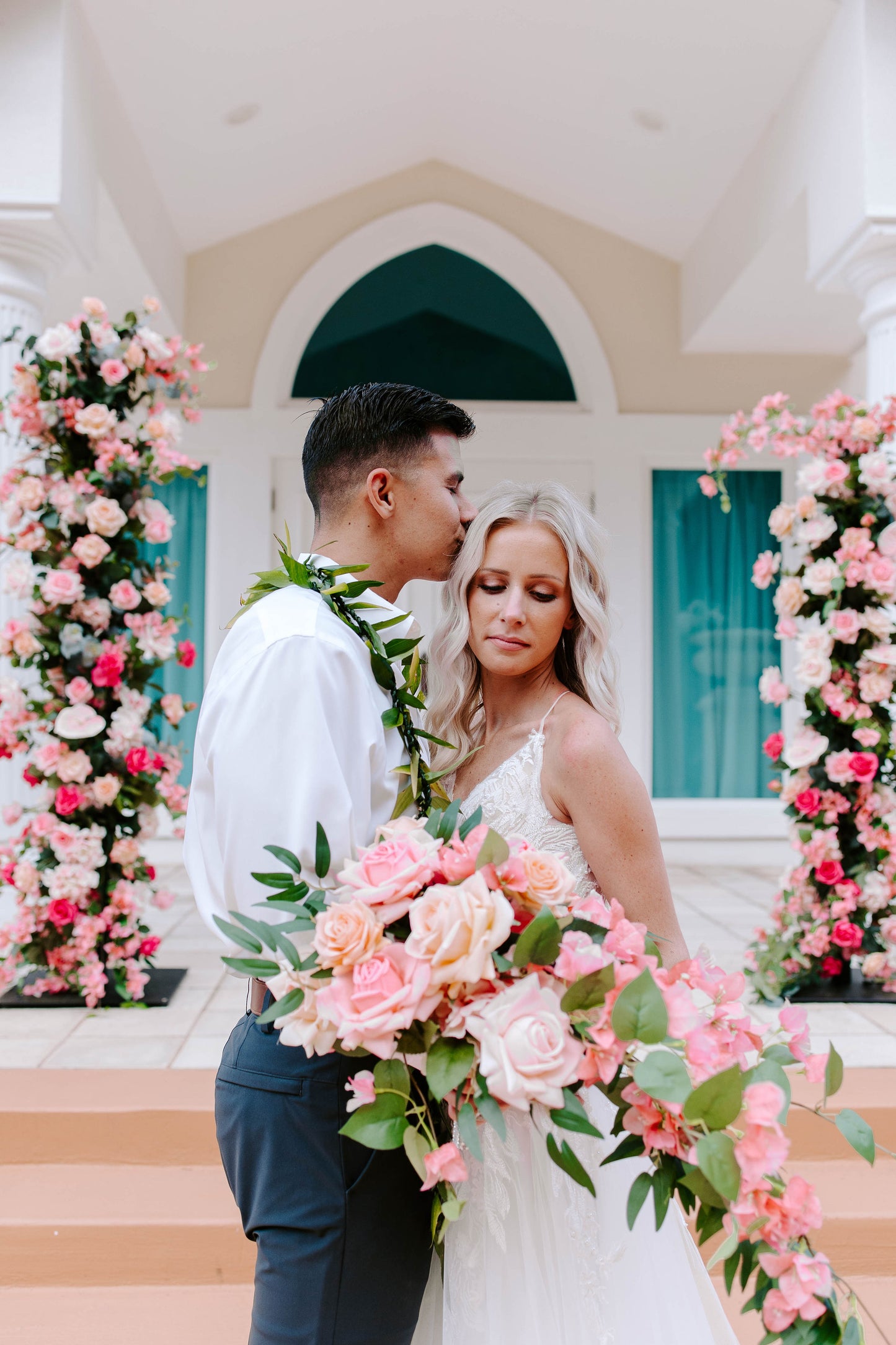 Lily Floral Pillars